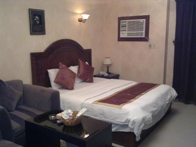 Al Baron Palace Khobar 3*